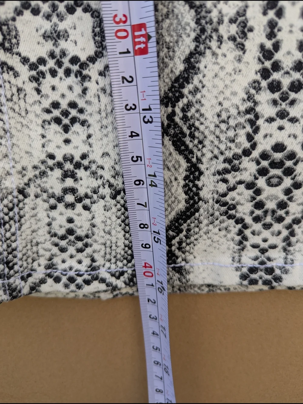 Arizona Jean Co Snakeskin Print Denim Mini Skirt Grey Black Baddie Size 3 Womens